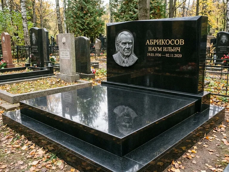 Памятник с барельефом — выполненная работа 37 в Новокузнецке