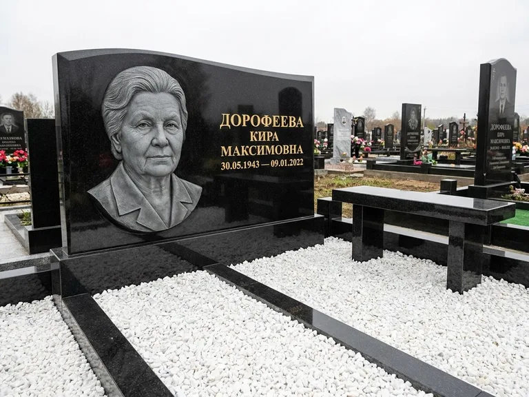 Памятник с барельефом — выполненная работа 41 в Новокузнецке