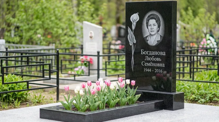 Памятник с гравировкой калл — выполненная работа «Богданова» в Новокузнецке