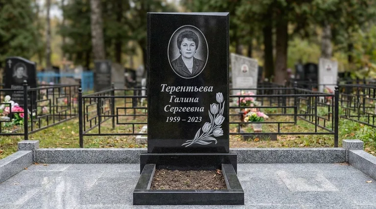 Памятник с гравировкой тюльпанов — выполненная работа «Терентьева» в Новокузнецке
