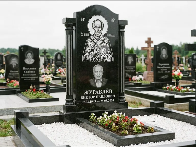 Памятник с гравировкой иконы — икона в резном киоте, работа «Верещагина» в Новокузнецке