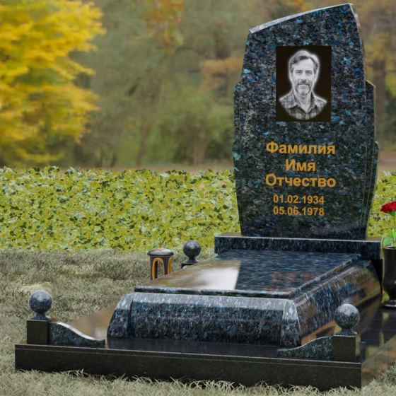 Комбинированный вертикальный светский памятник во Владивостоке, гранит Блю Перл, вид 4