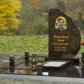 Вертикальный гранитный памятник строгой формы - П123