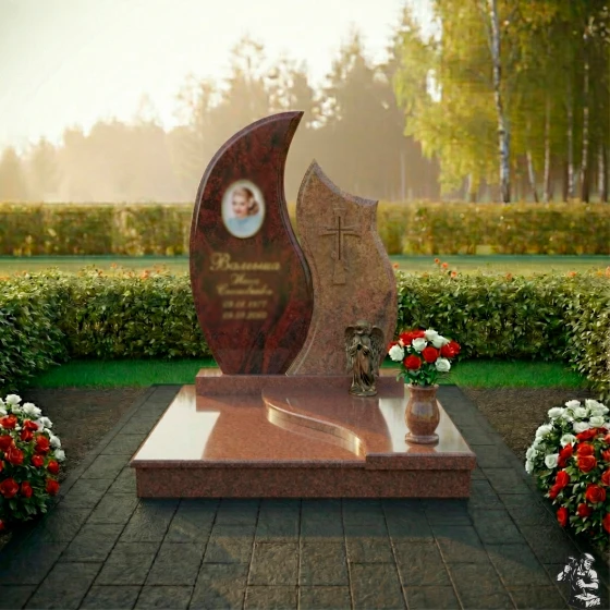 Комбинированный православный памятник с крестом в Новокузнецке, гранит Лезниковский